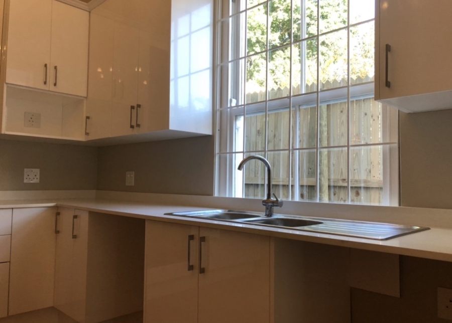 To Let 3 Bedroom Property for Rent in Rondebosch Western Cape